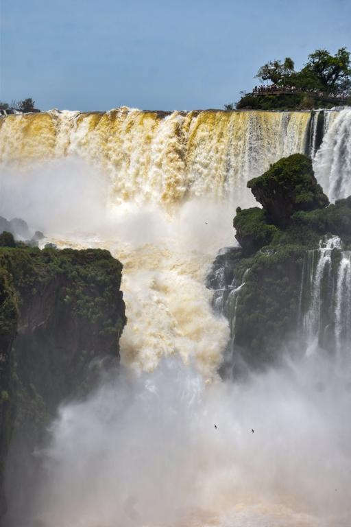 В джазе только девушки или аргентинско-бразильский калейдоскоп В джазе только девушки или аргентинско-бразильский калейдоскоп