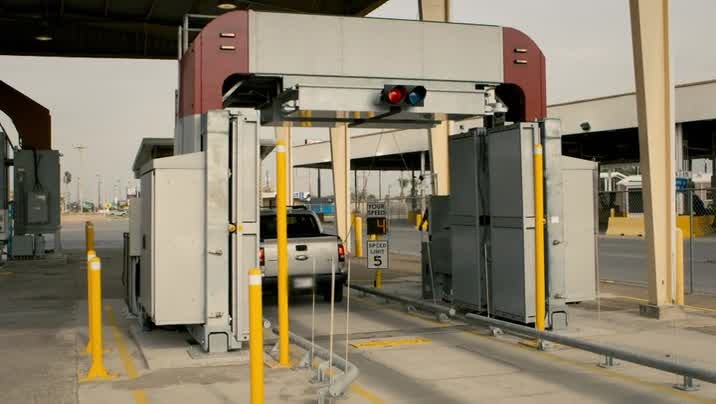 ao7bgu8v8lg4.jpg