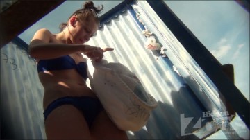 [Image: Voyeur48305102211.jpg]