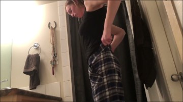 [Image: Voyeur55745080916.jpg]