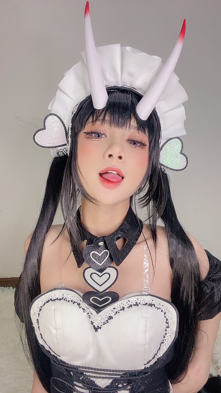 PoppaChan Noshiro Maid Cosplay (Azur Lane) – 117 Photos 11 Videos 408MB插图7