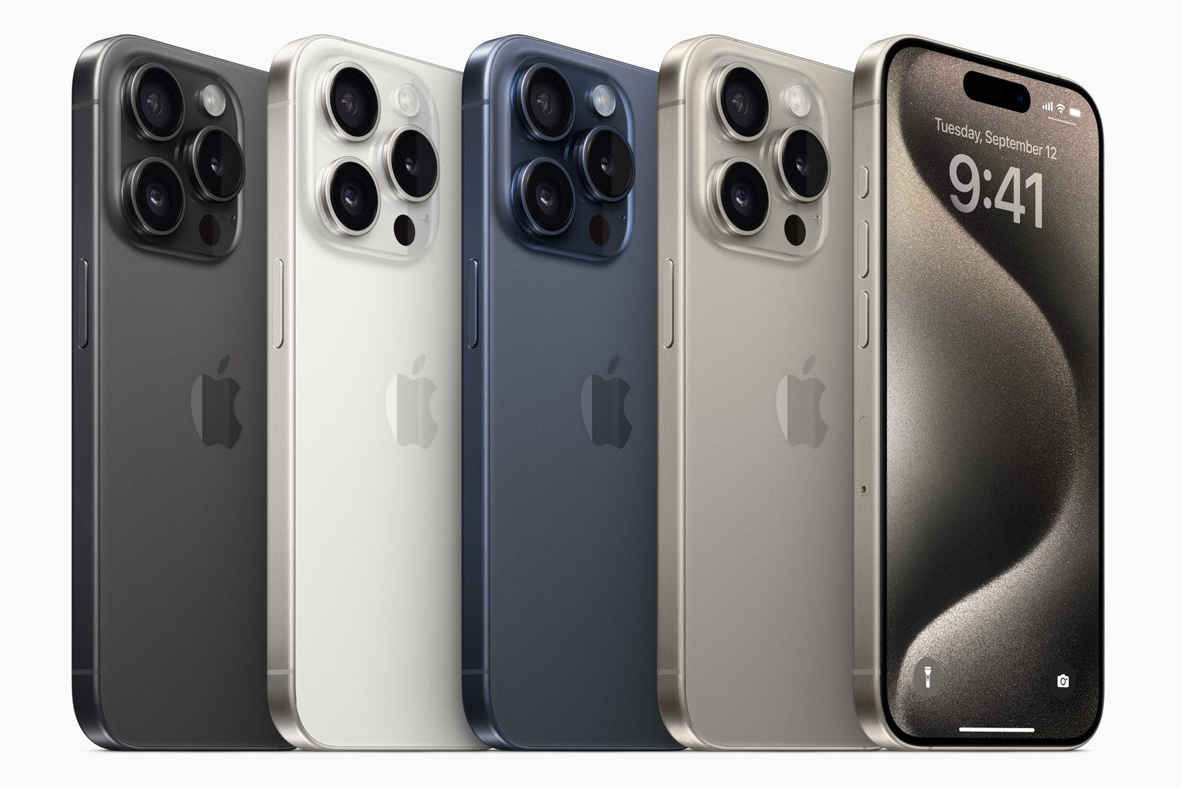 Apple-i-Phone-15-Pro-lineup-color-lineup-geo-230912.jpg