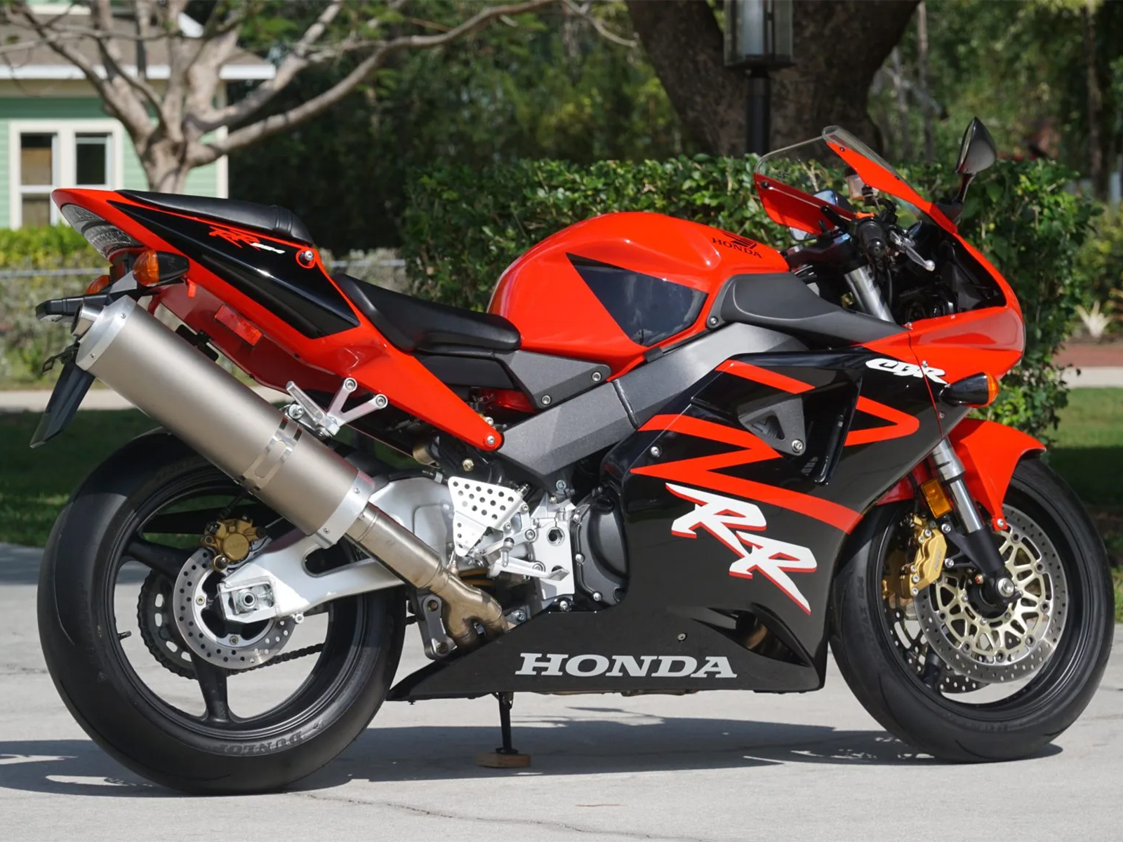 honda fireblade cost