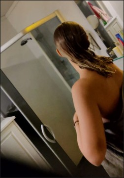 [Image: Voyeur44125132448.jpg]