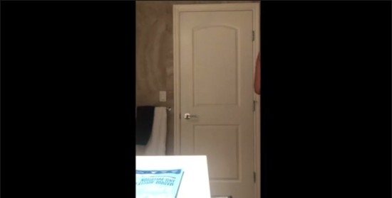 [Image: Voyeur40725135018.jpg]