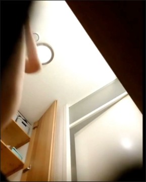 [Image: Voyeur15905082134.jpg]