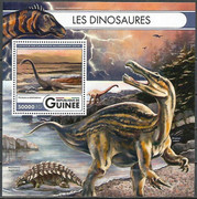 https://i.postimg.cc/dL1X0CGr/gvineja-doistoricheskaja-fauna-dinozavry-pleziozavr-barioniks-ankilozavr-dingejrozavr-2016-blok.jpg