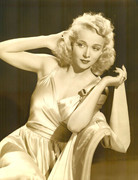 carole-landis-mc33