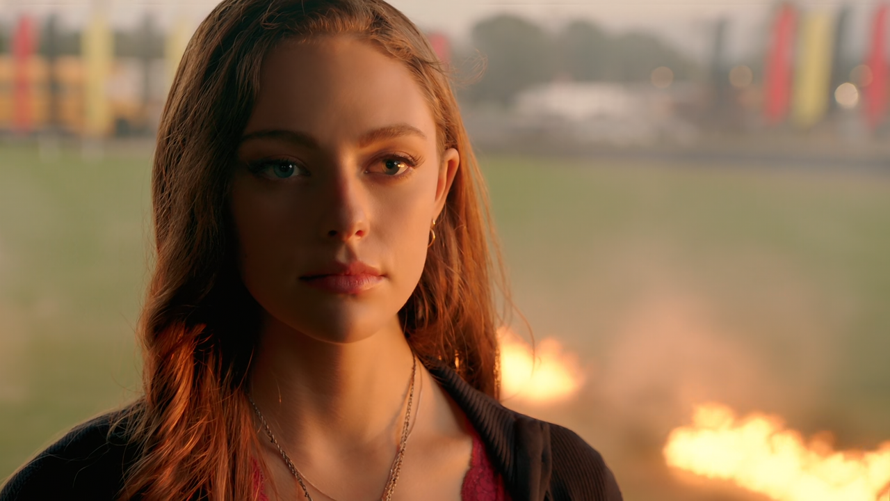 Legacies.S03E04.Hold.on.Tight.1080p.10bit.AMZN.WEB-DL.DDP5.1.HEVC-Vyndros.mkv_snapshot_25.21_[2021.0