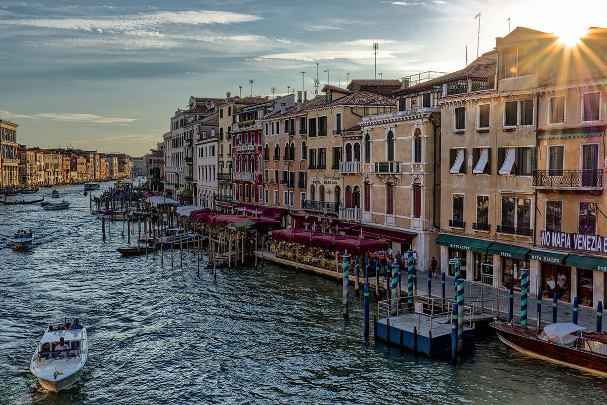 IMAGE: https://i.postimg.cc/dQ2n0TvP/DSCF1393-Dx-O-HDR-copy.jpg