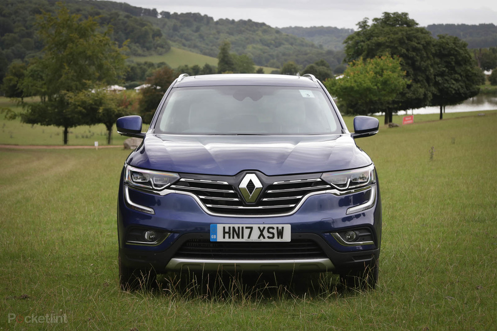 141791-cars-review-renault-koleos-image1-wngb3ukx1l