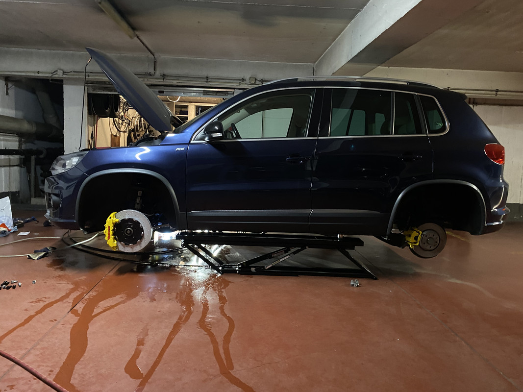 146791D9-12A7-4E70-B5E9-AD03082FF8F4