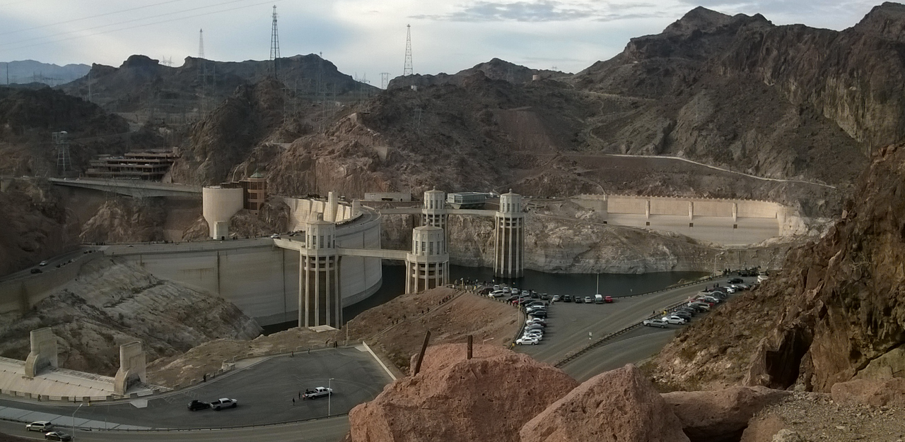 [Image: Hooverdam2.png]
