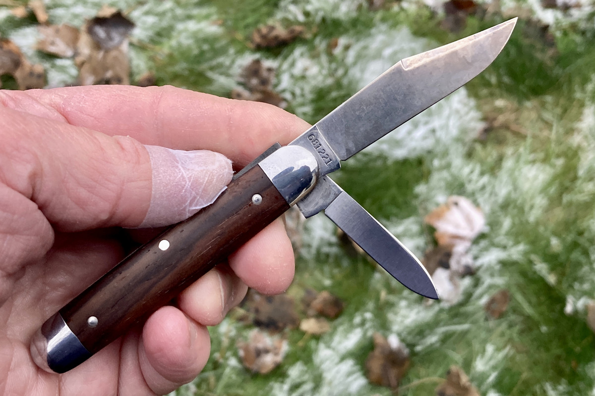 E7B9881C-CD79-4D77-B3CE-E872EDA5B6AD