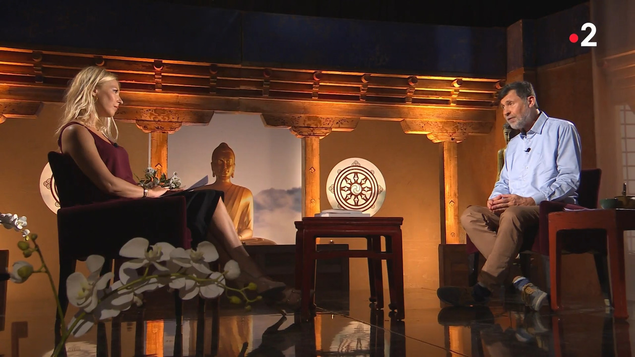 2020-08-09_08_30_Fr2_Sagesses-bouddhistes_Le-parcours-extraordinaire-de-Tenzin-Pal.mp4_snapshot_10.3