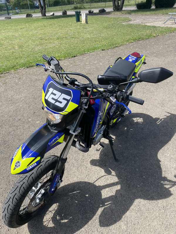 282EB5F7-5317-437A-8D1D-F9A81069EBF0