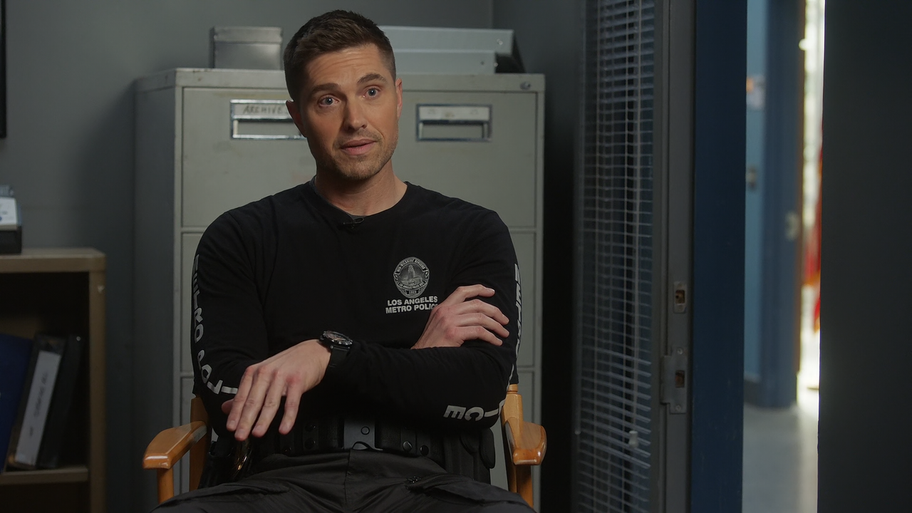 The.Rookie.S05E18.Double.Trouble.1080p.10bit.AMZN.WEB-DL.DDP5.1.HEVC-Vyndros.mkv_snapshot_11.28_[202