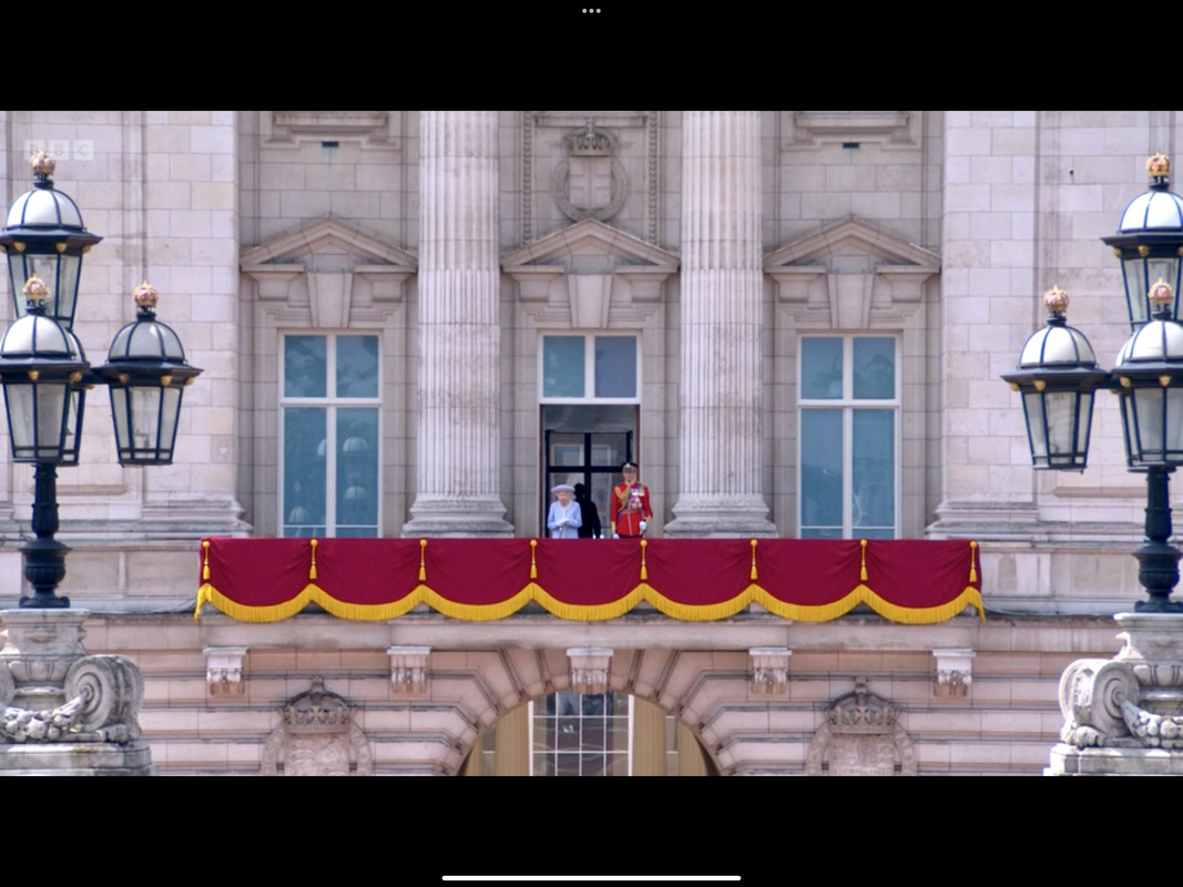 1FBF6D06-7CF2-400D-9714-8412C8C65BD7