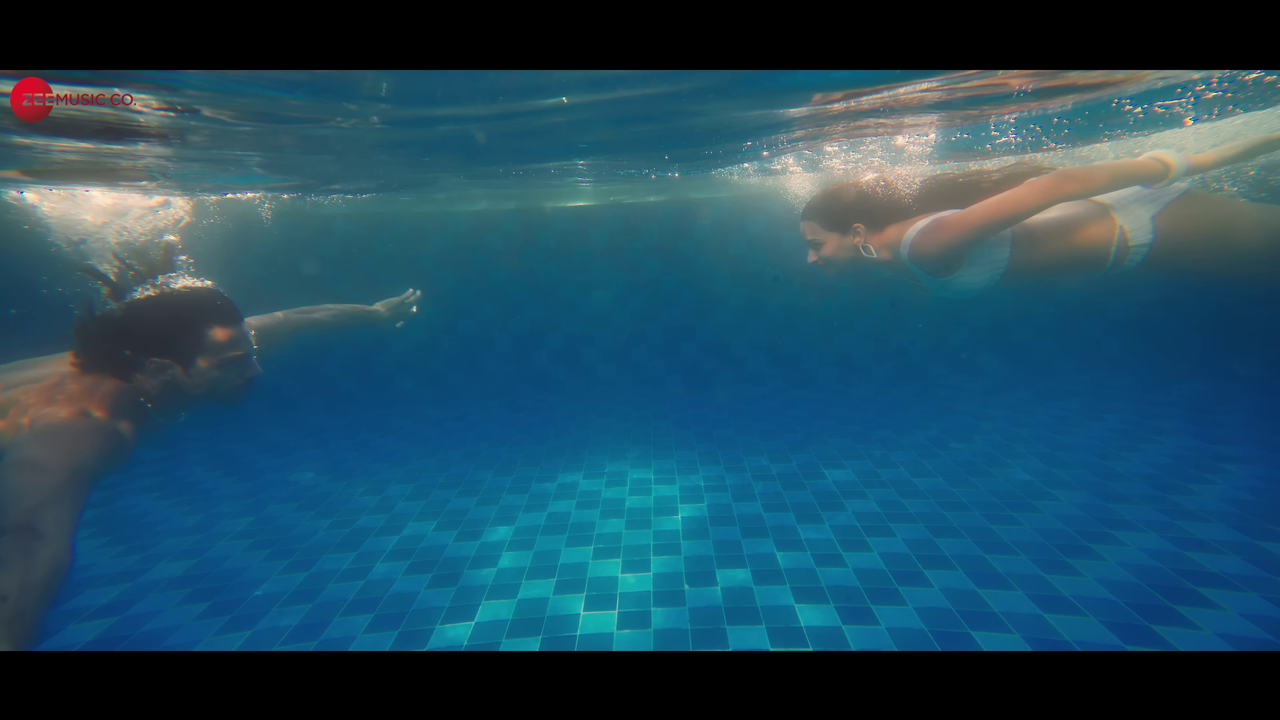 [Image: vlcsnap-2025-05-22-14h03m40s108.png]