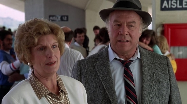 NAKED-GUN-NANCY-MARCHAND-2-FOTOR.jpg