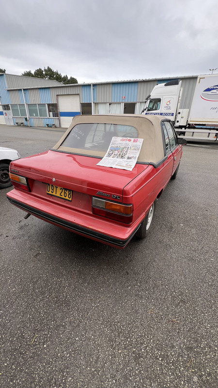 Arrière trois quart alliance rouge