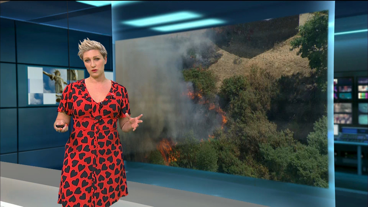 ITV Evening News_20221107_18301930.ts_snapshot_00.49.52.211
