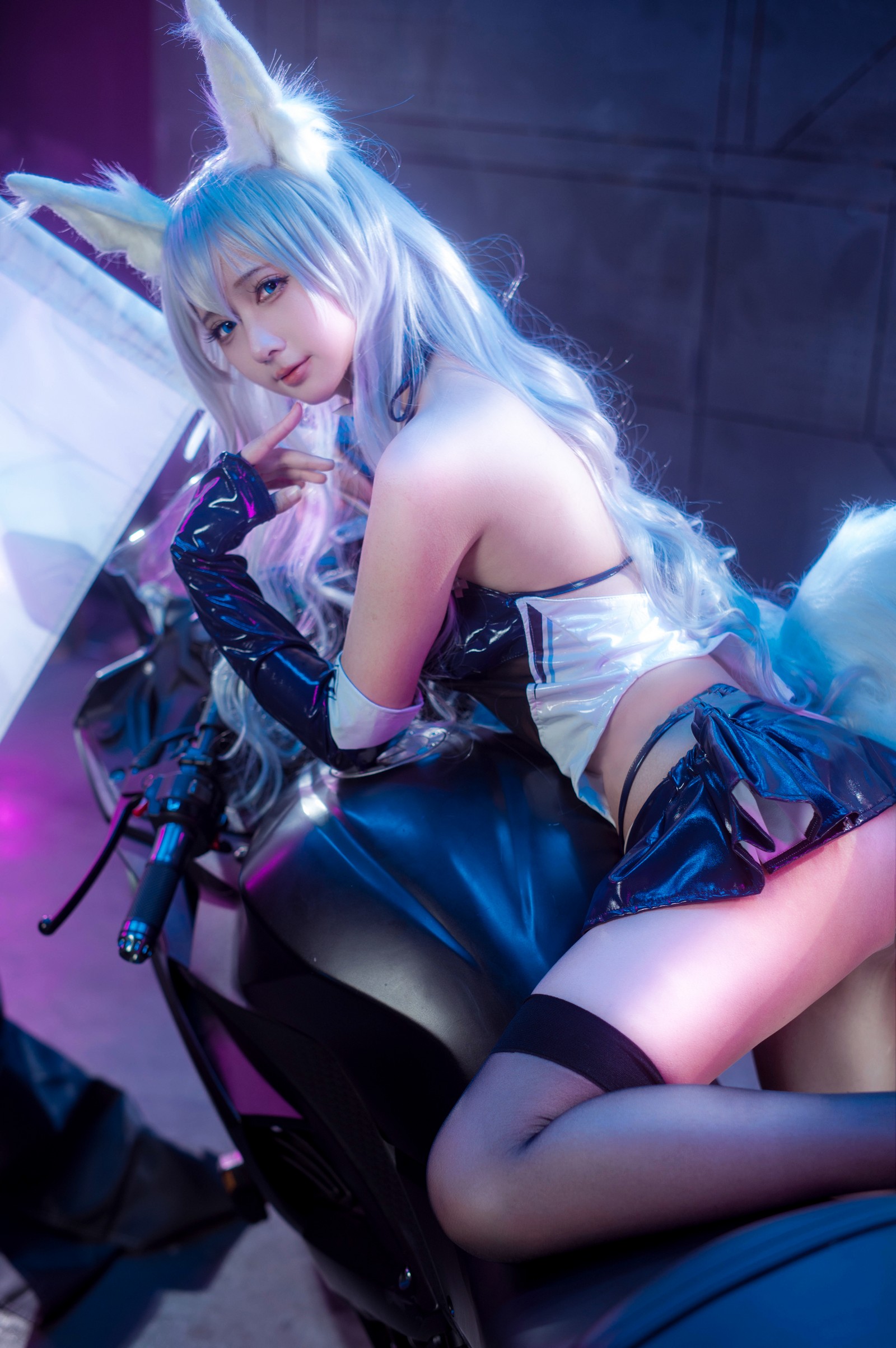 喜欢爱理吗写真套图：艾西Aiwest 碧蓝航线巴尔的摩&信浓赛车女郎COS（47P-199.7M）插图1