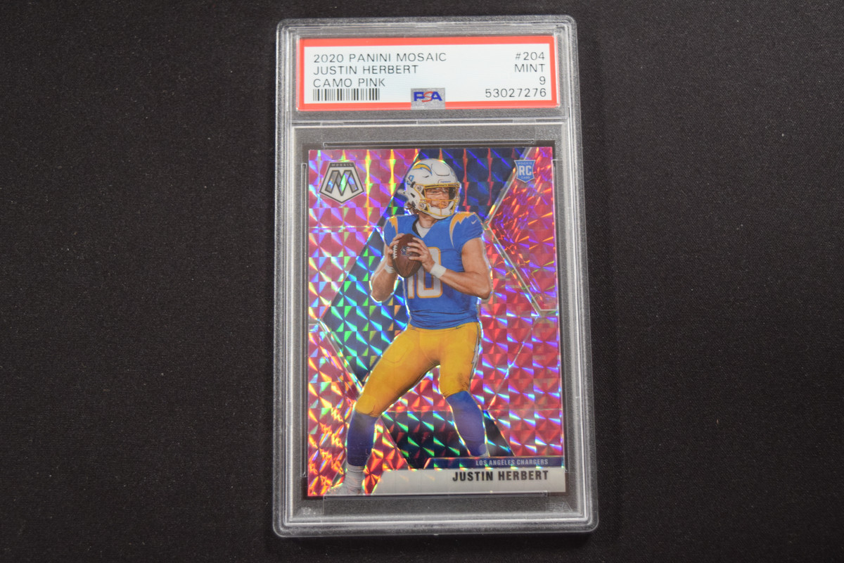 Justin Herbert 2020 Panini Mosaic #204 Chargers Rookie Camo Pink Prizm PSA 9