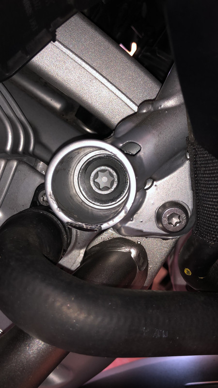 1F9140CD-2CFB-403B-8252-20449B7BE5EC