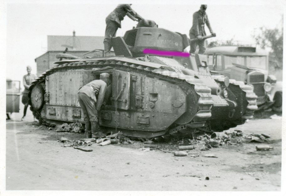 Kämpfe Belgien Beute Panzer Tank Char B Schrift 