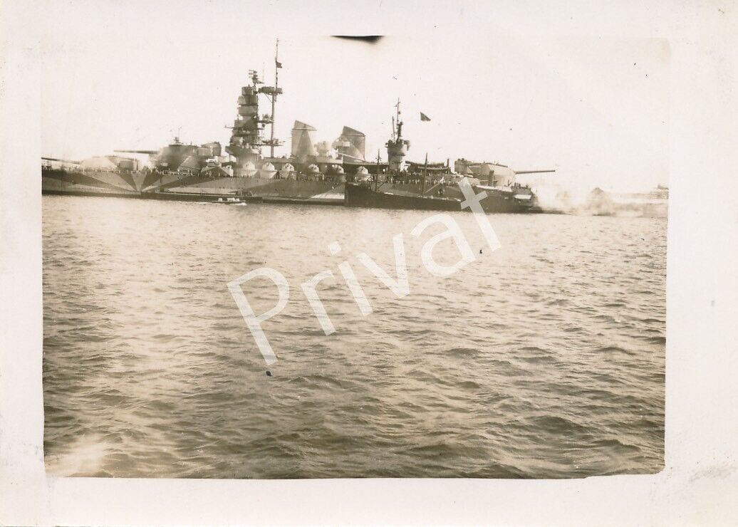 Foto WK II Italienische Flotte kapituliert vor Alexandria Mittelmeer L1.77 (1)