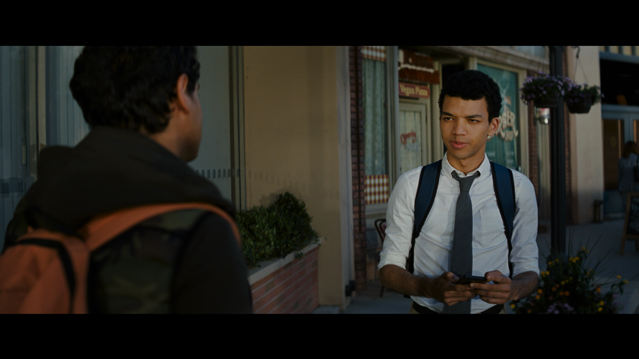 Pokemon.Detective.Pikachu.2019.2160p.UHD.BDRemux.TrueHD.Atmos.7.1.HYBRID.DoVi-DVT.mkv_000637.133