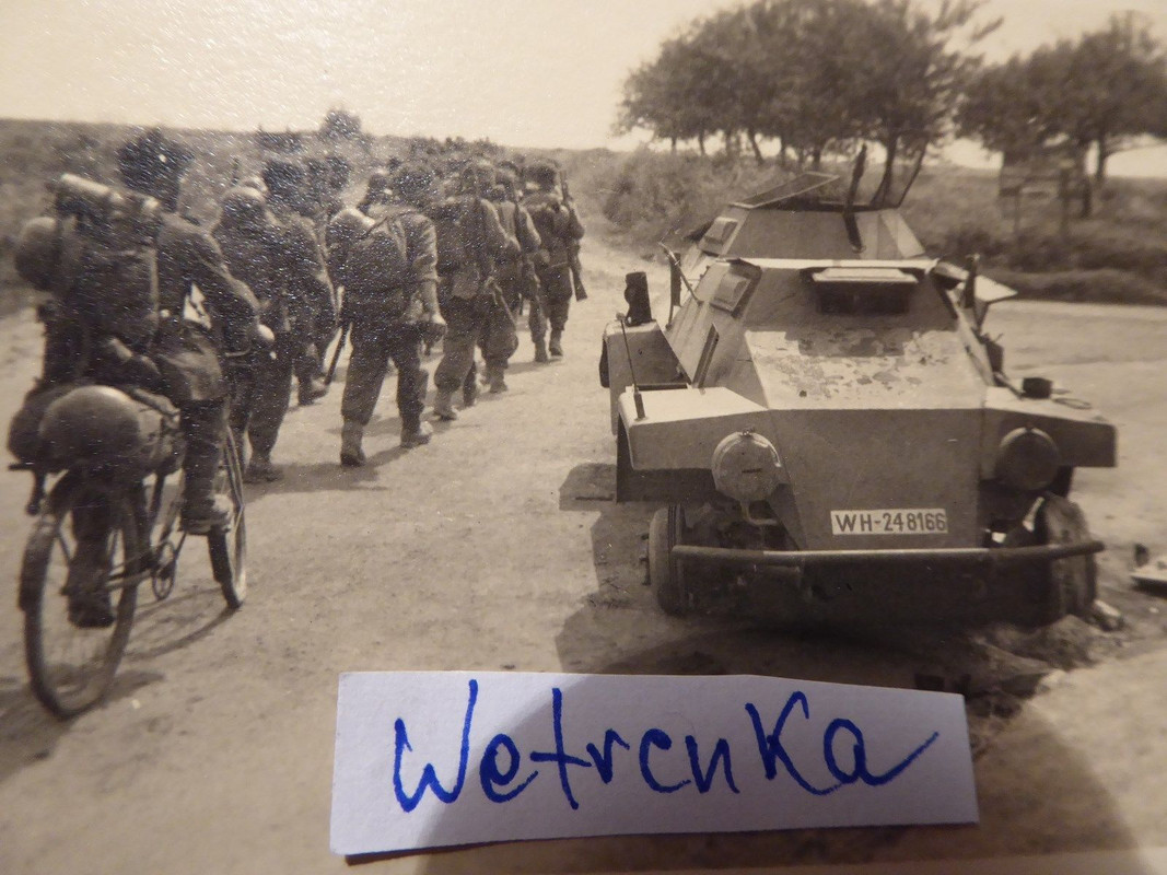 KFZ 221,223,261 Spähwagen 4-RAD Funk Tarnmuster Wehrmacht Panzer