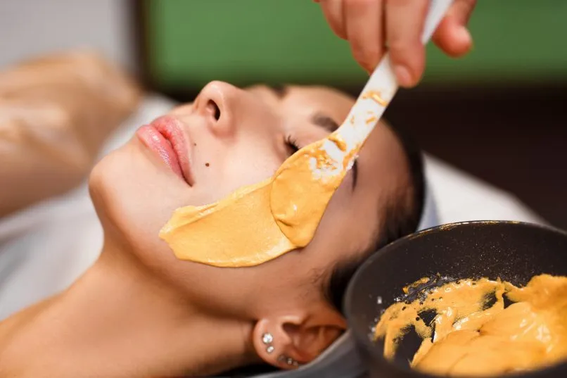 Homemade face mask for glowing skin