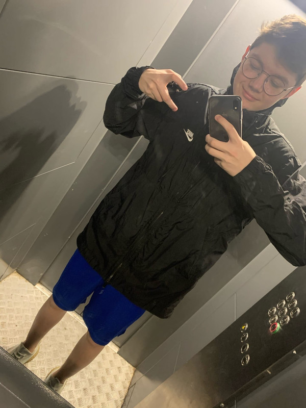 987AE9C8-CF6C-44A4-A977-8C0588AC3B82