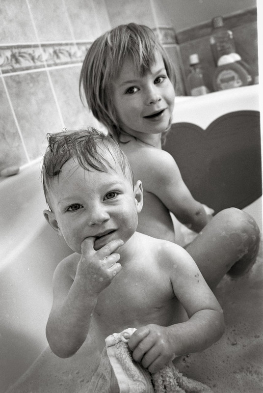 Anne-Cécile et Matthieu dans le bain, Négatif couleurs