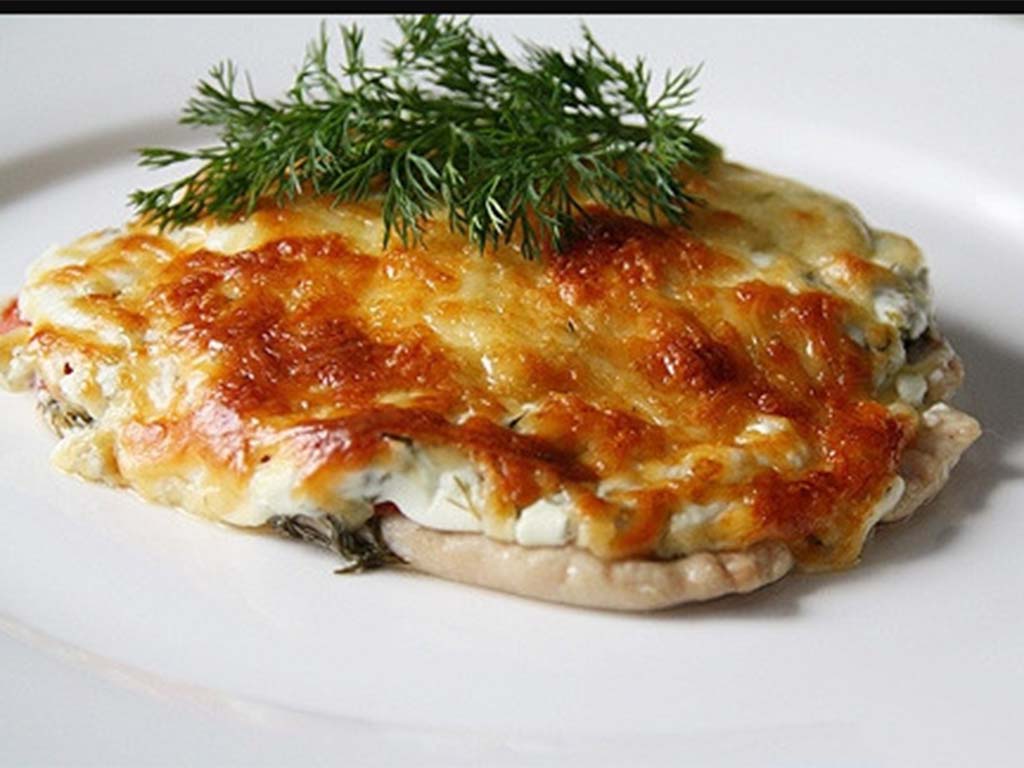 Куриные отбивные с помидорами. Куриные отбивные с помидорами