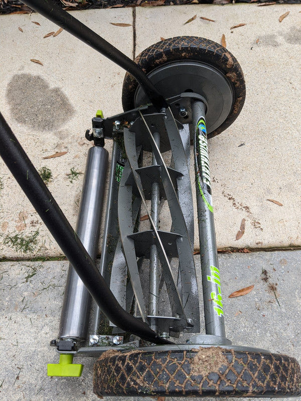 Custom Roller Earthwise 7 Blade Manual Reel Mower, Page 2