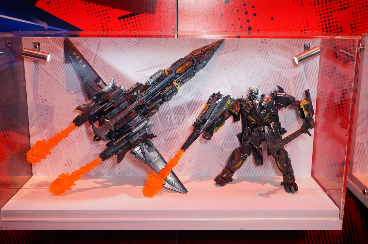 SDCC-2017-Hasbro-Transformers-149