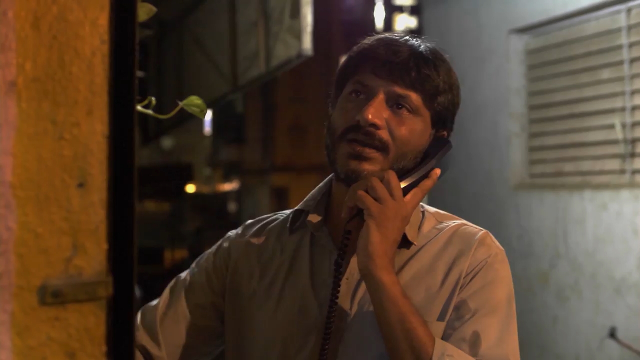 Siddharth 2013 WebRip [Hindi] 480p 720p ESub Screenshot