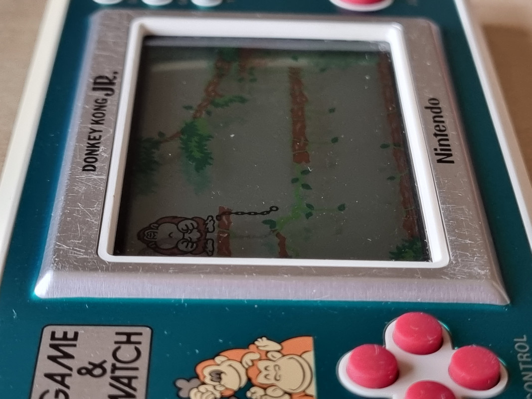 NINTENDO GAME & WATCH : DONKEY KONG JR. ( DJ-101 ) 1982 (SEE