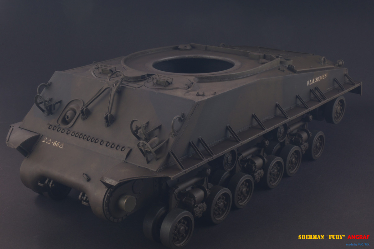 M4A3E8 SHERMAN  FURY 210