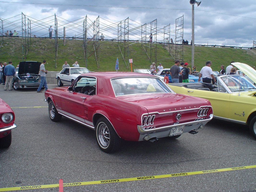 mustang - Montréal Mustang: 40 ans et + d’activités! (Photos-Vidéos,etc...) - Page 20 Mustang-1967-Sanair-2006-12