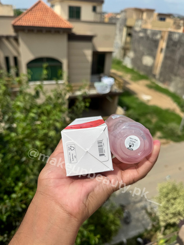 Glow Recipe Watermelon Glow PHA + BHA Pore Tight Toner 150 ML. - image 2