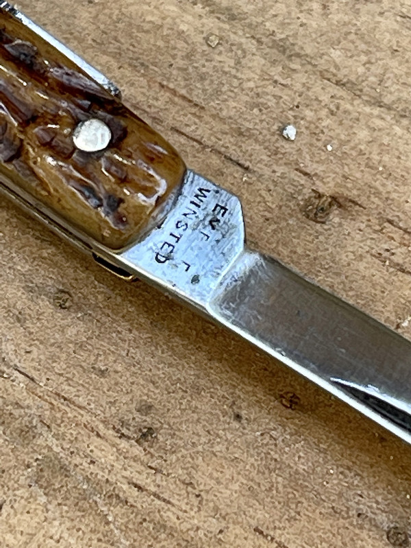 9904E0A2-8146-4ECF-82EF-53565ACB6254