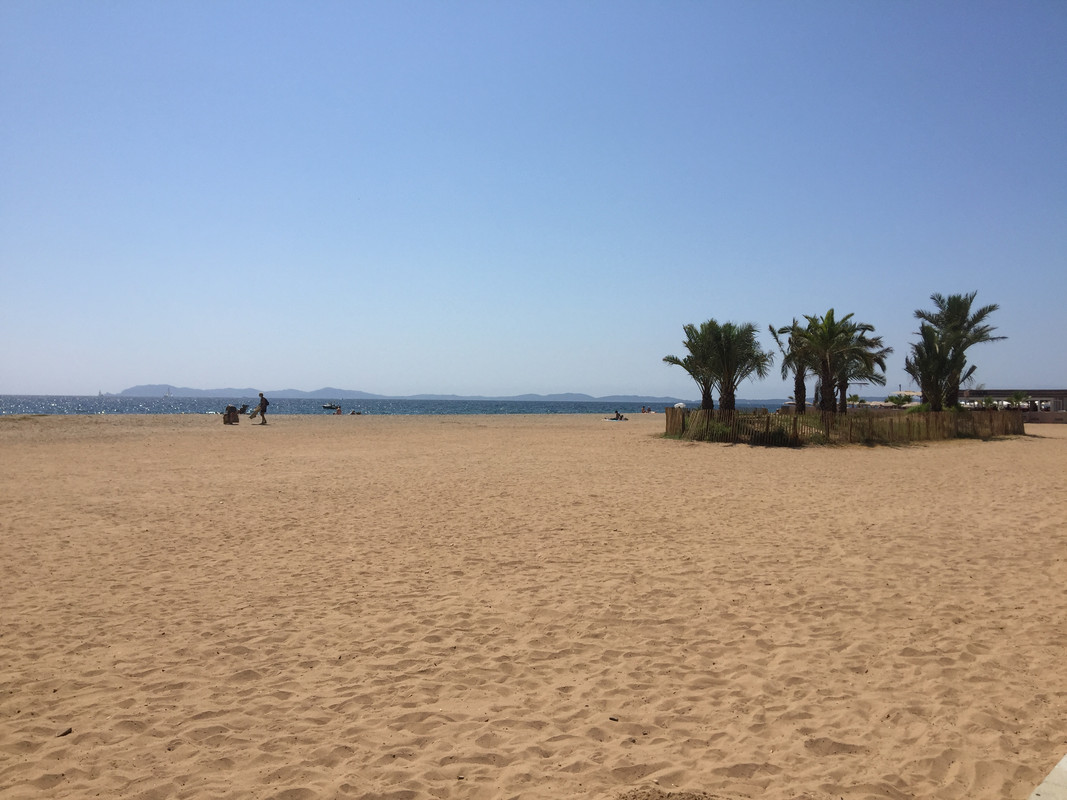 D12F05AA-6042-41E3-A584-02D15DD09161