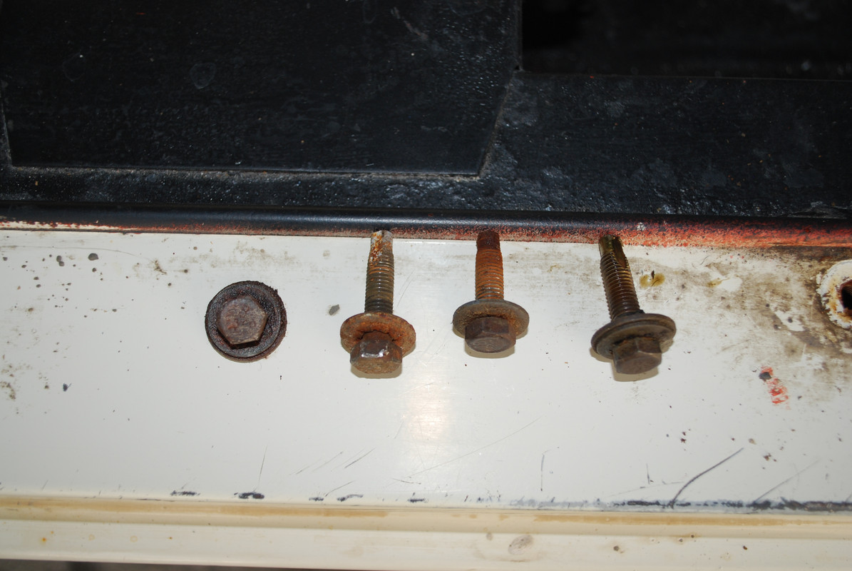 20_vis_cassee_cote_passager