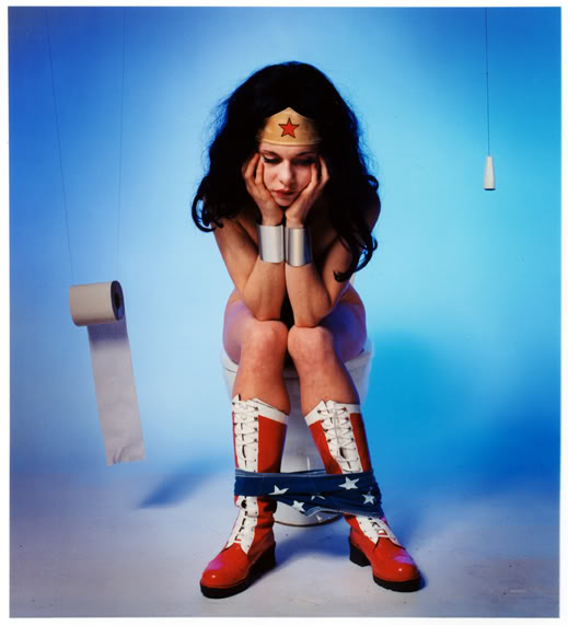 http://i260.photobucket.com/albums/ii35/R-O-U/004wonderwomanwcjwb1mz2.jpg