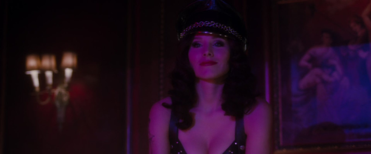 Burlesque (2010) (1080p BluRay x265 FreetheFish)-5
