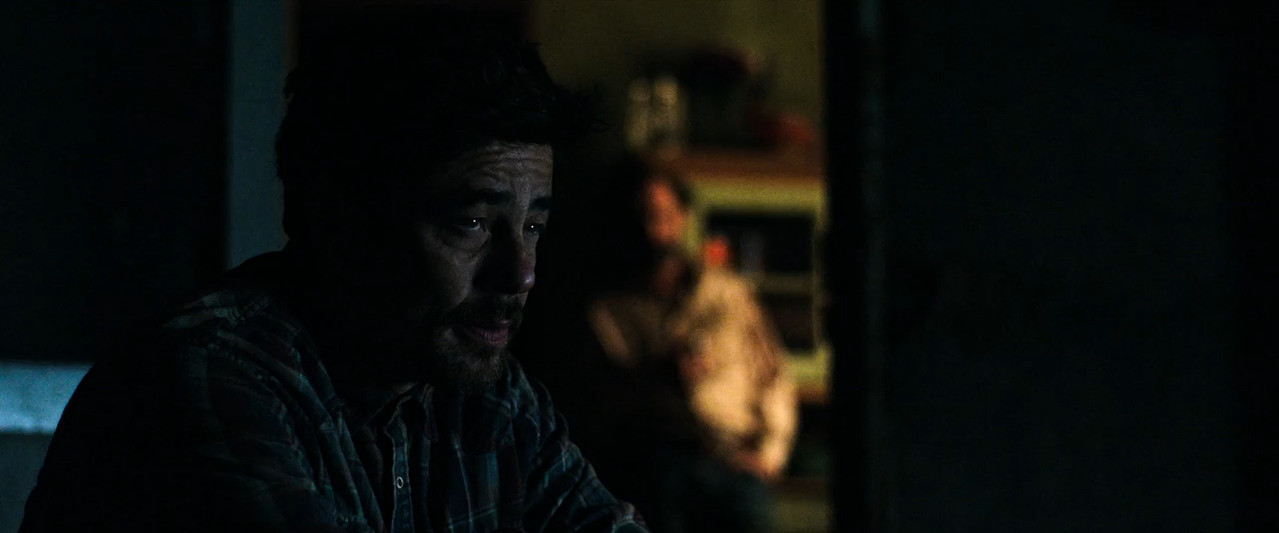 Sicario: Day of the Soldado 2018 BluRay [Hindi + Tamil + Telugu + Kannada + English] 480p 720p ESub Screenshot